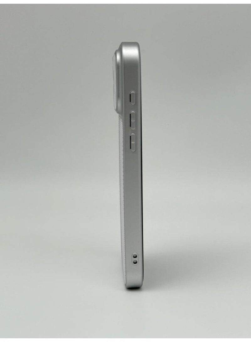 عام CaseBar Retro Racing Series Case for iPhone 17 Pro Max – Dual-Color Heritage Edition – 3D Texture & Skin-Friendly Coating – Slim Shockproof Protective Cover (White) - Image 2